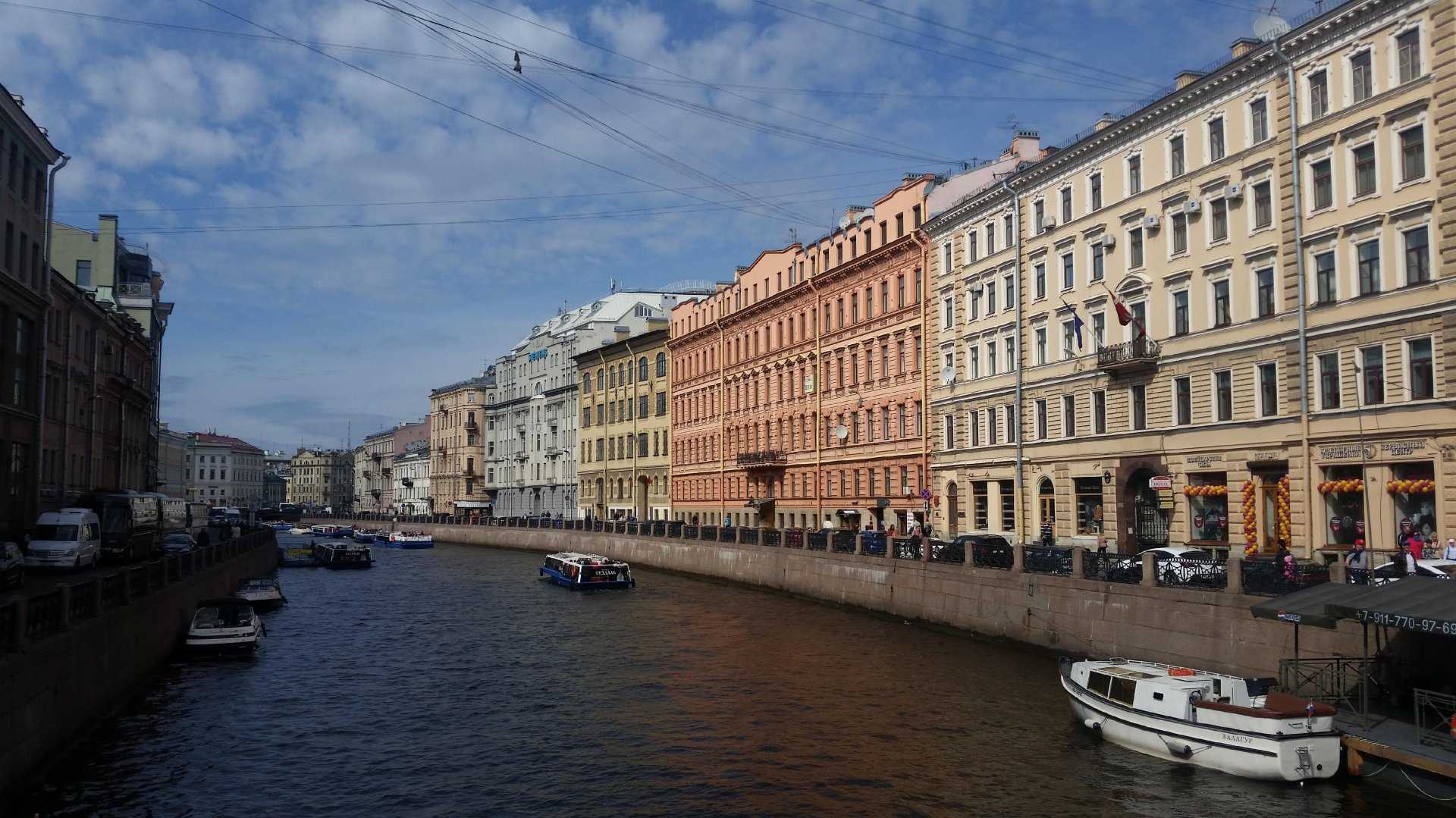 Мойка в приморском районе спб. Набережная реки мойки Санкт-Петербург. Набережная мойки 42 Санкт-Петербург. Санкт-Петербург набережная реки мойки набережная реки мойки. Набережная реки мойки, д.42, Санкт-Петербург.